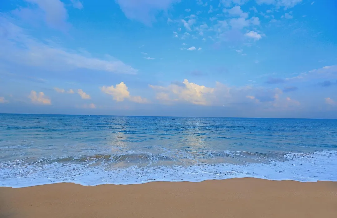 Pandanus Beach Resort & Spa-1